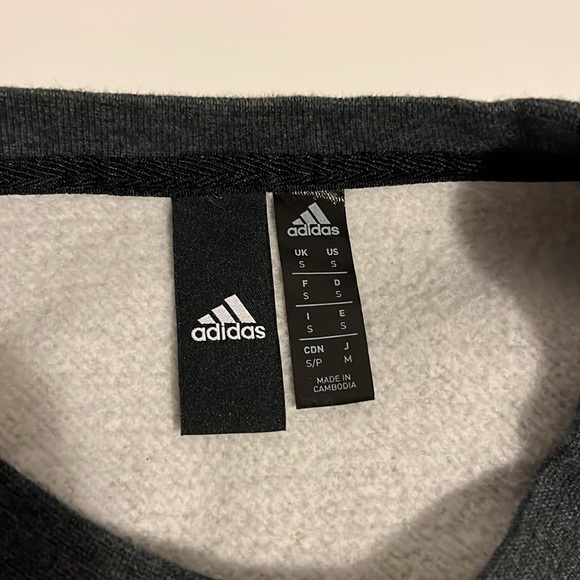 Adidas Men’s Essentials Fleece 3-Stripes Sweatshirt - Picture 9 of 10